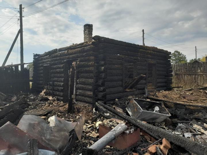 «Сообщает служба 01» В период с сентября по октябрь 2022 г. основное количество пожаров на территории Куйтунского района произошло в надворных постройках.