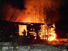С анамальными холодами в Иркутской области возросло количество пожаров.