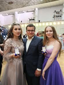 27 июня 2023 года в региональном центре проходил Губернаторский бал золотых медалистов Иркутской области. 